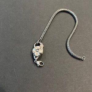 Trollbeads flower lock and bracelet chain.